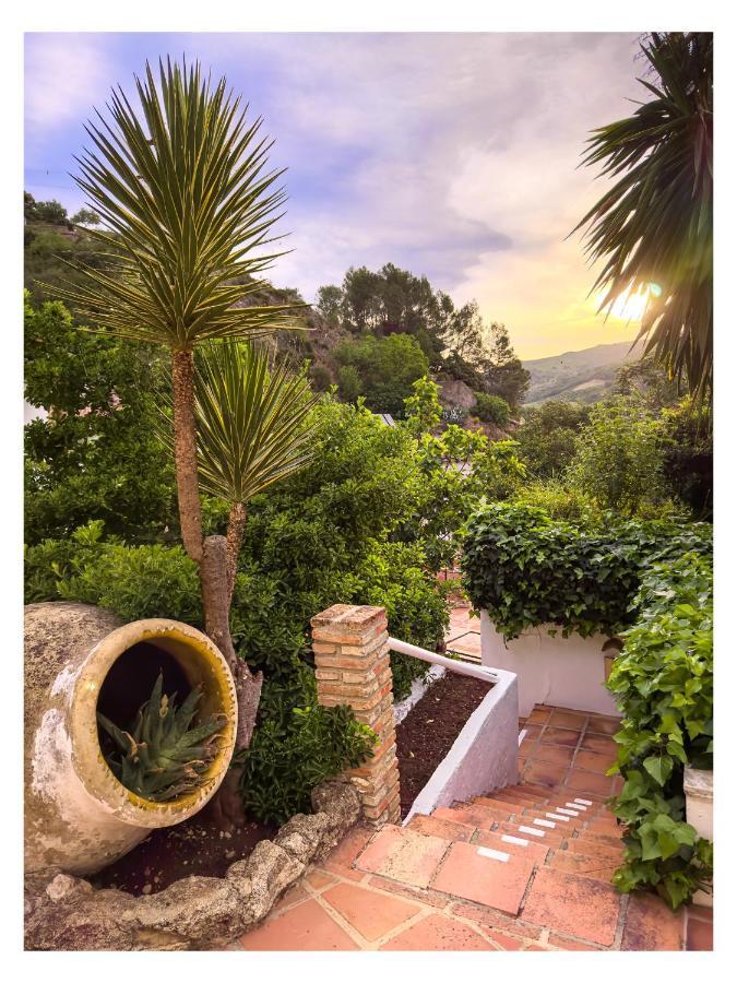 Hotel Molino Del Santo
